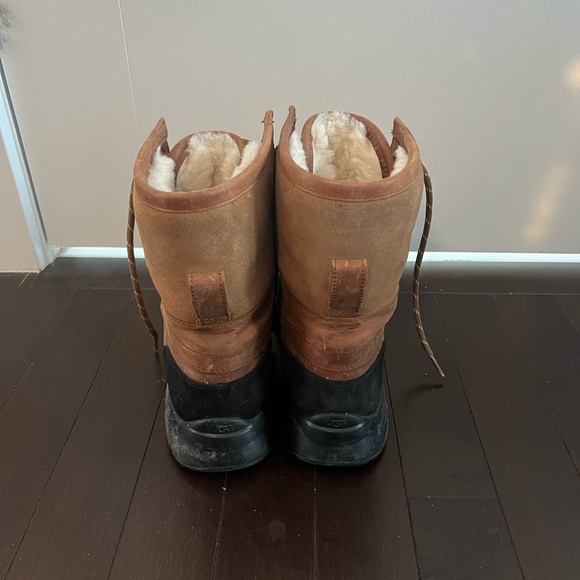 Ugg Boots - Men’s sz 8 - Picture 2 of 8